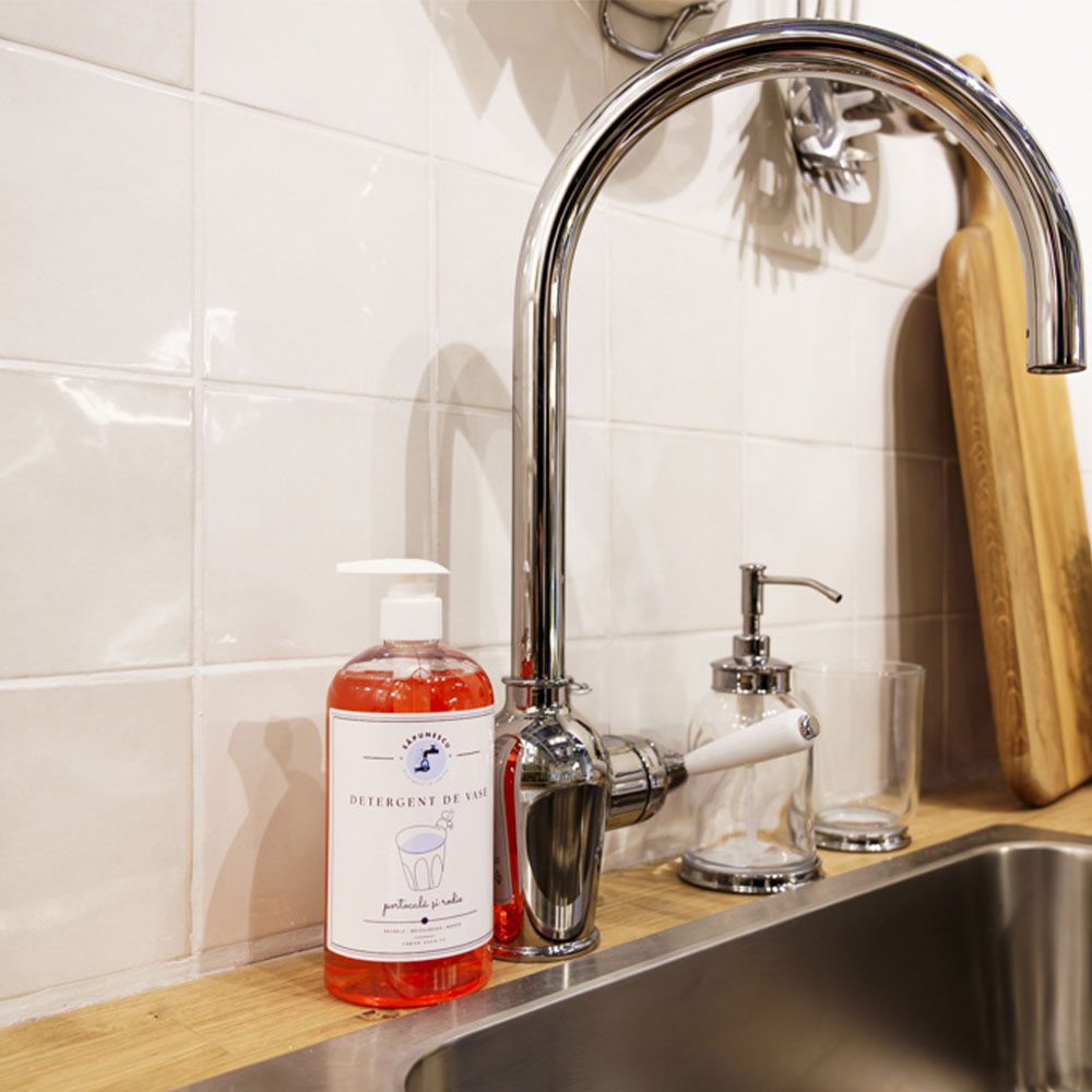 detergent pentru vase impotriva grasimii uscate
